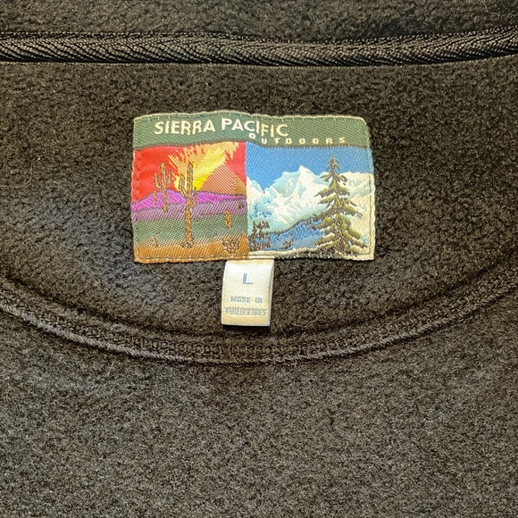 Black Sierra Pacific fleece vest. Sz. L - Picture 4 of 8